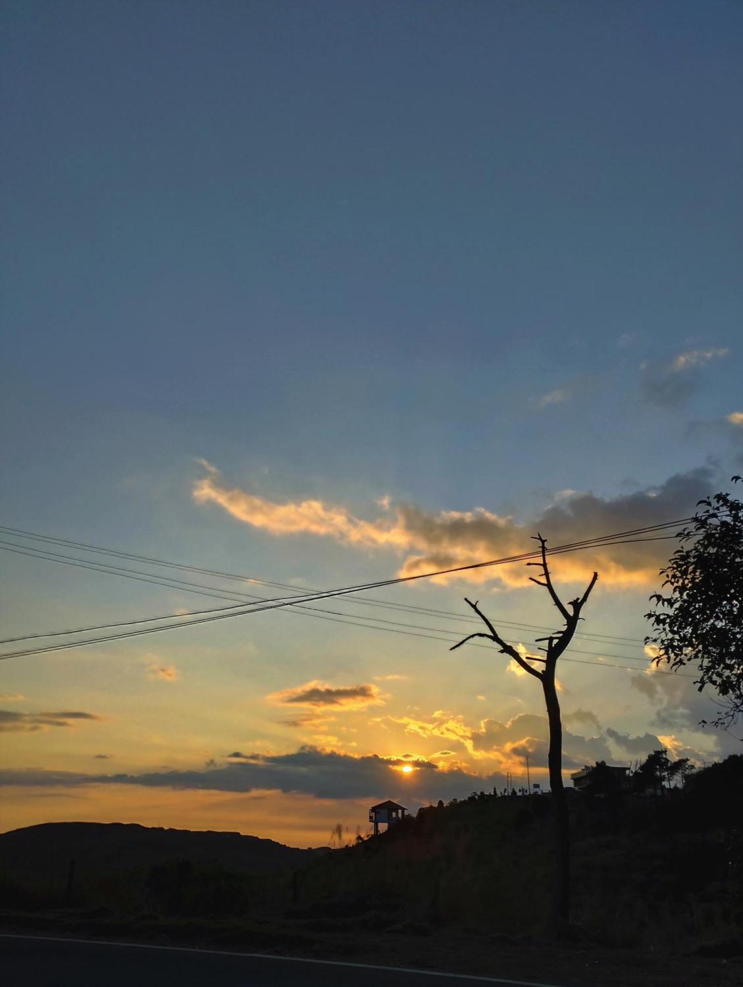 Sunset View Guest House Çerapunçi Dış mekan fotoğraf